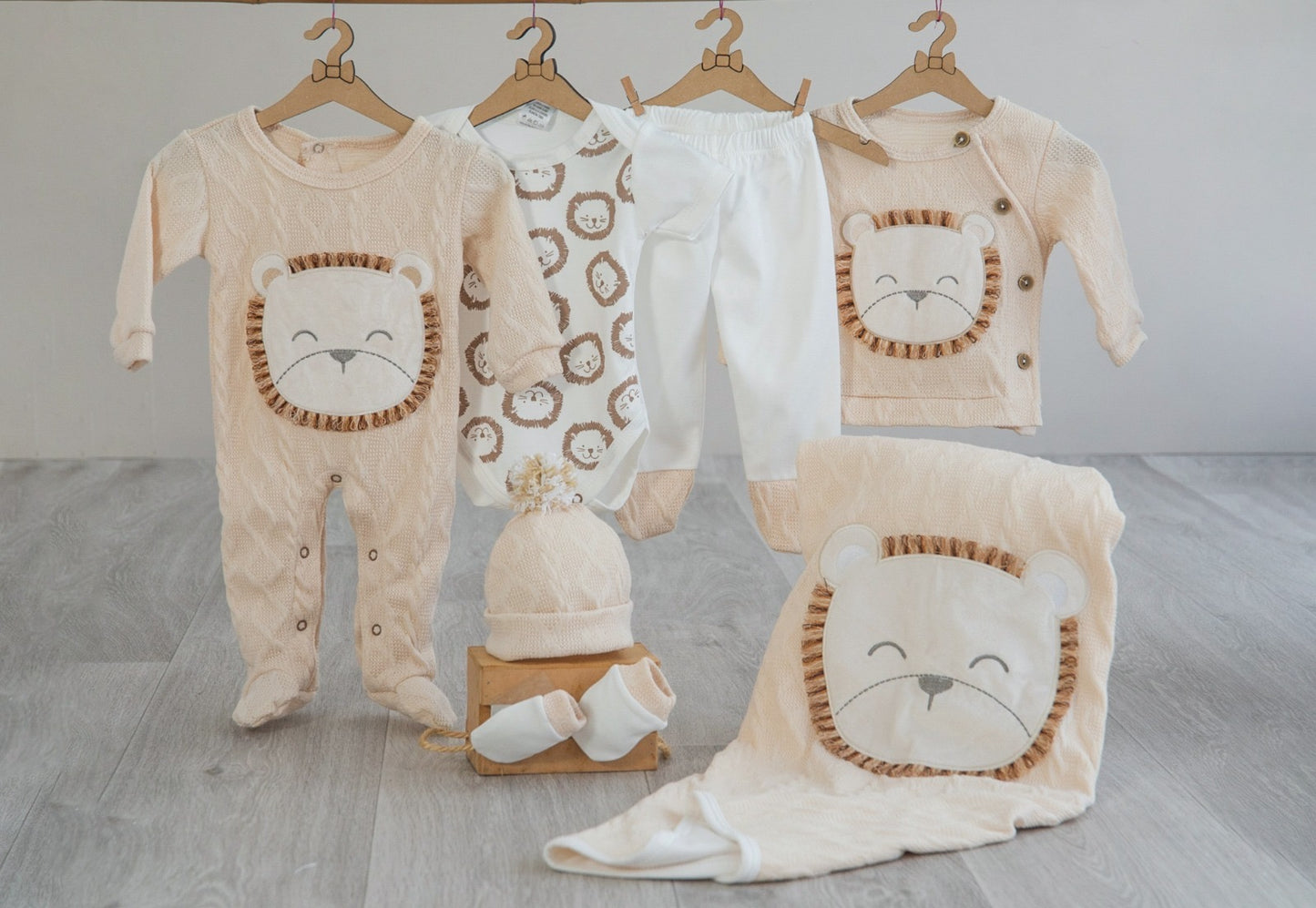 Set de Ajuar de Leon